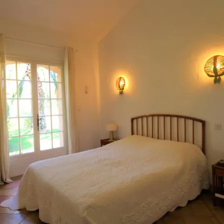 Sanderling - A 3 Km De St-tropez - Climatisee Avec Piscine Privee *